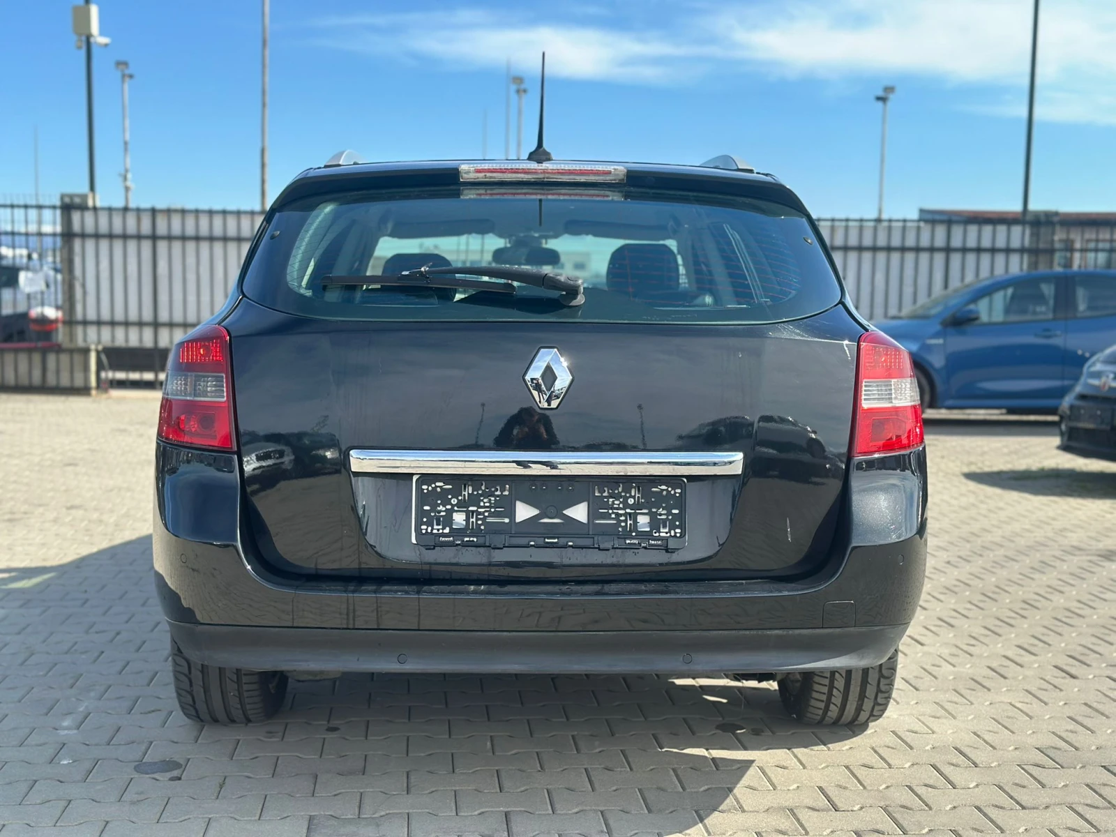 Renault Laguna / 2.0DCI / SPORTOUR / DYNAMIQUE / | Mobile.bg � ����������� 4