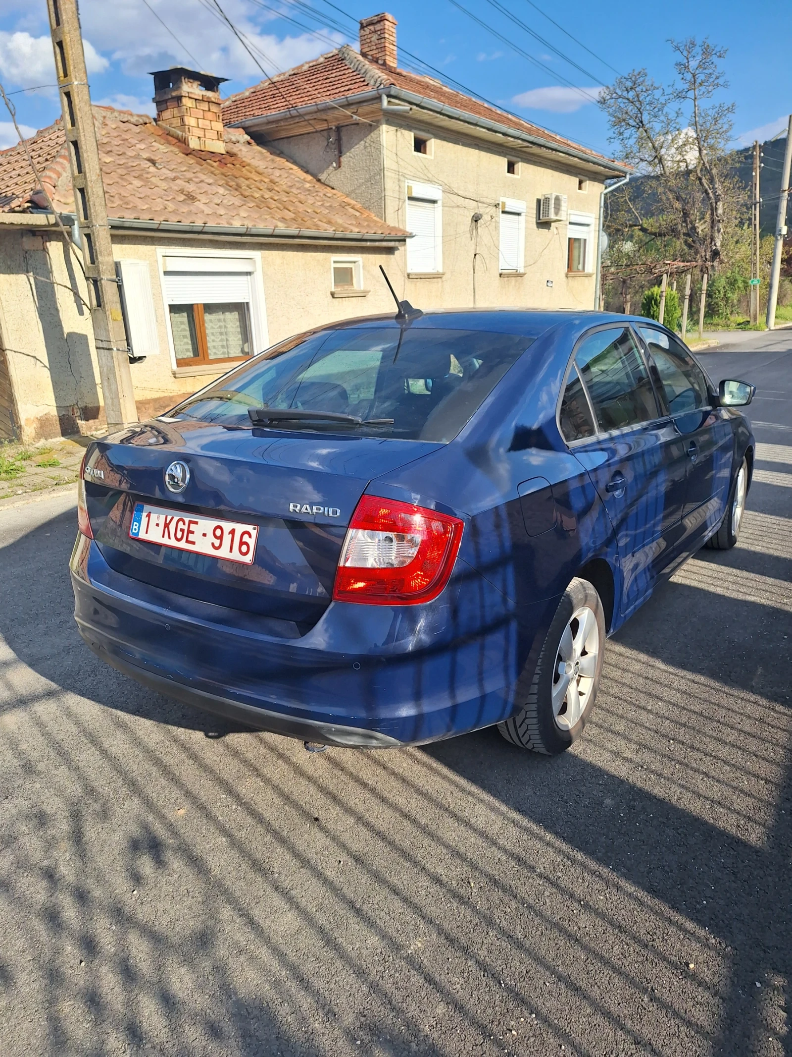 Skoda Rapid, снимка 8 - Автомобили и джипове - 54238655