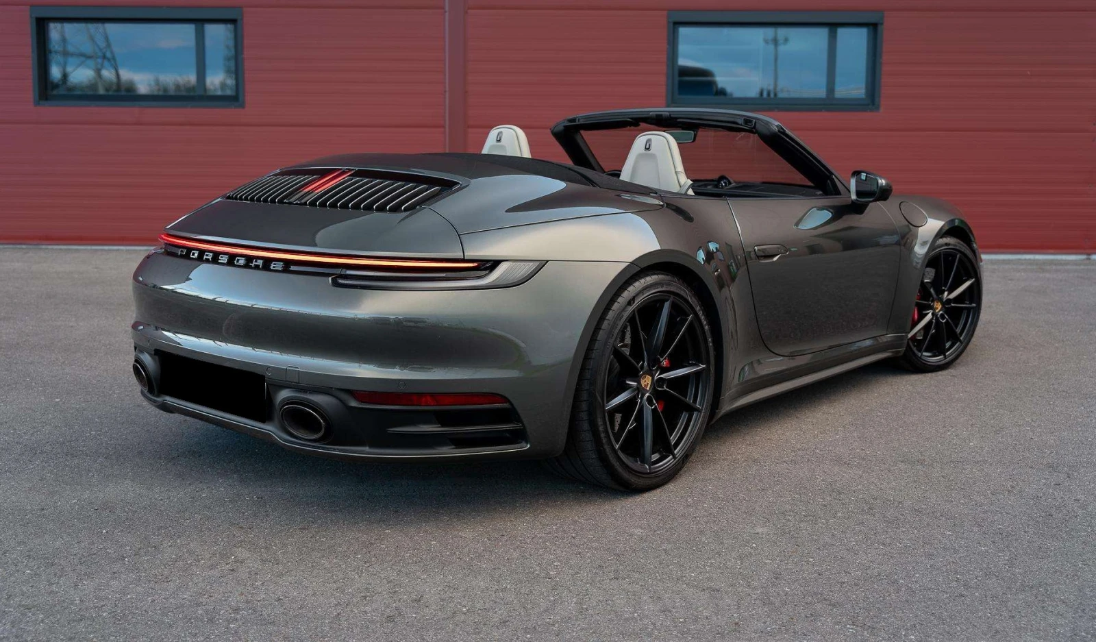Porsche 911 Carrera 4S Cabrio, снимка 2 - Автомобили и джипове - 54356441
