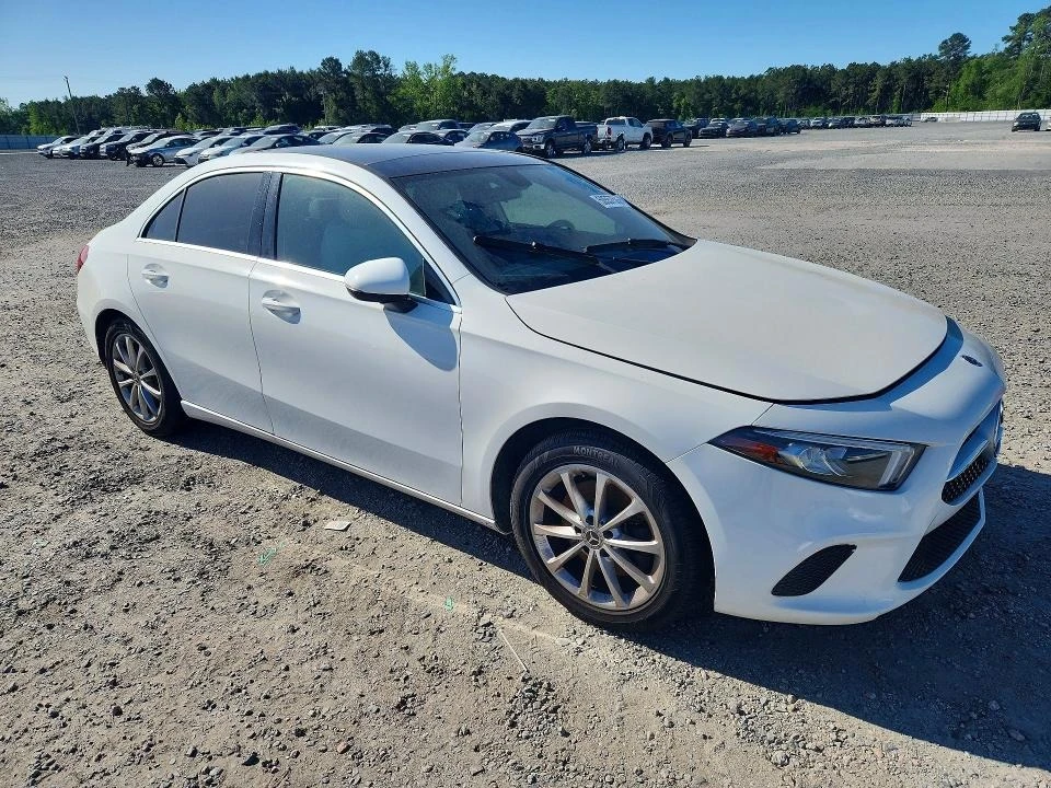 Mercedes-Benz A 220, снимка 4 - Автомобили и джипове - 54772296