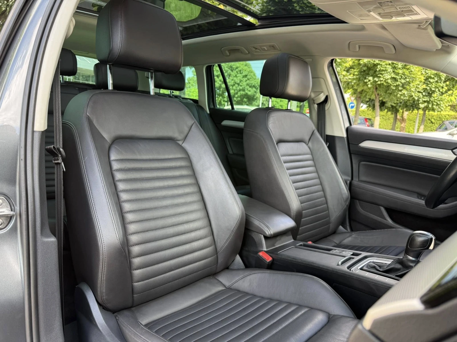 VW Alltrack 2.0 TSI CH 4x4, снимка 10 - Автомобили и джипове - 54786764