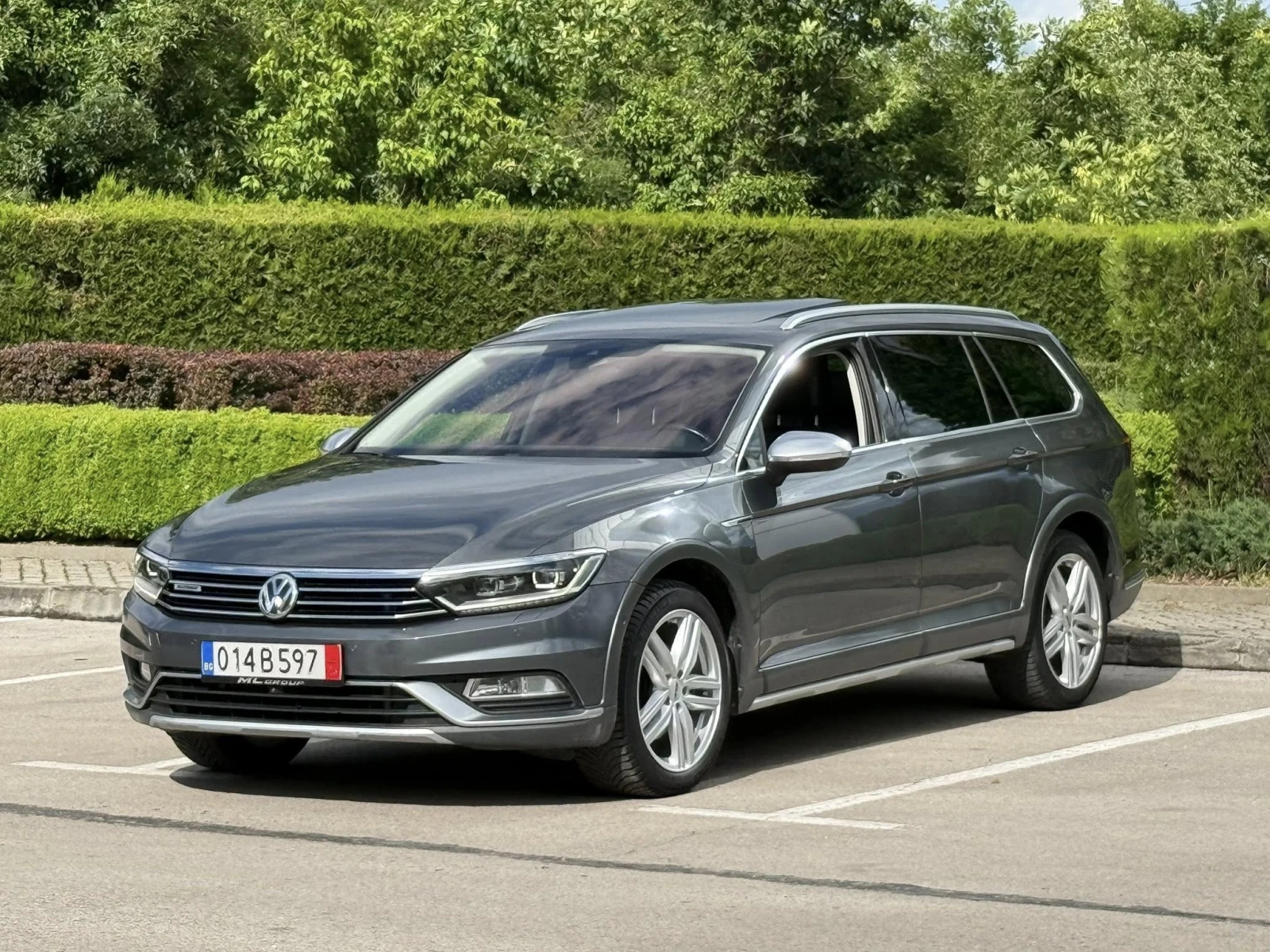 VW Alltrack 2.0 TSI CH 4x4, снимка 2 - Автомобили и джипове - 54786764