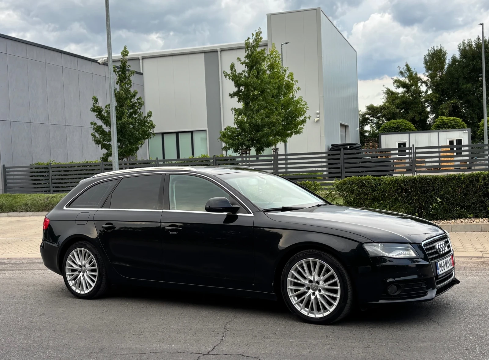 Audi A4 2.0 TDI // Top// S line//, снимка 4 - Автомобили и джипове - 55358987