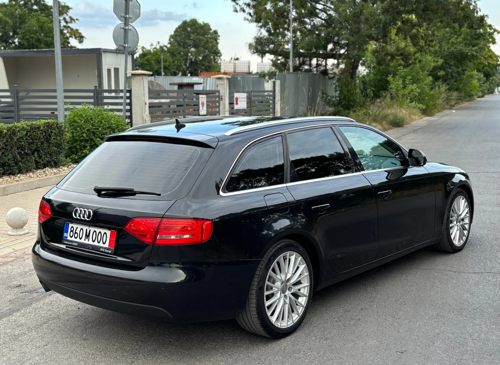 Audi A4 2.0 TDI // Top// S line//, снимка 5 - Автомобили и джипове - 55358987