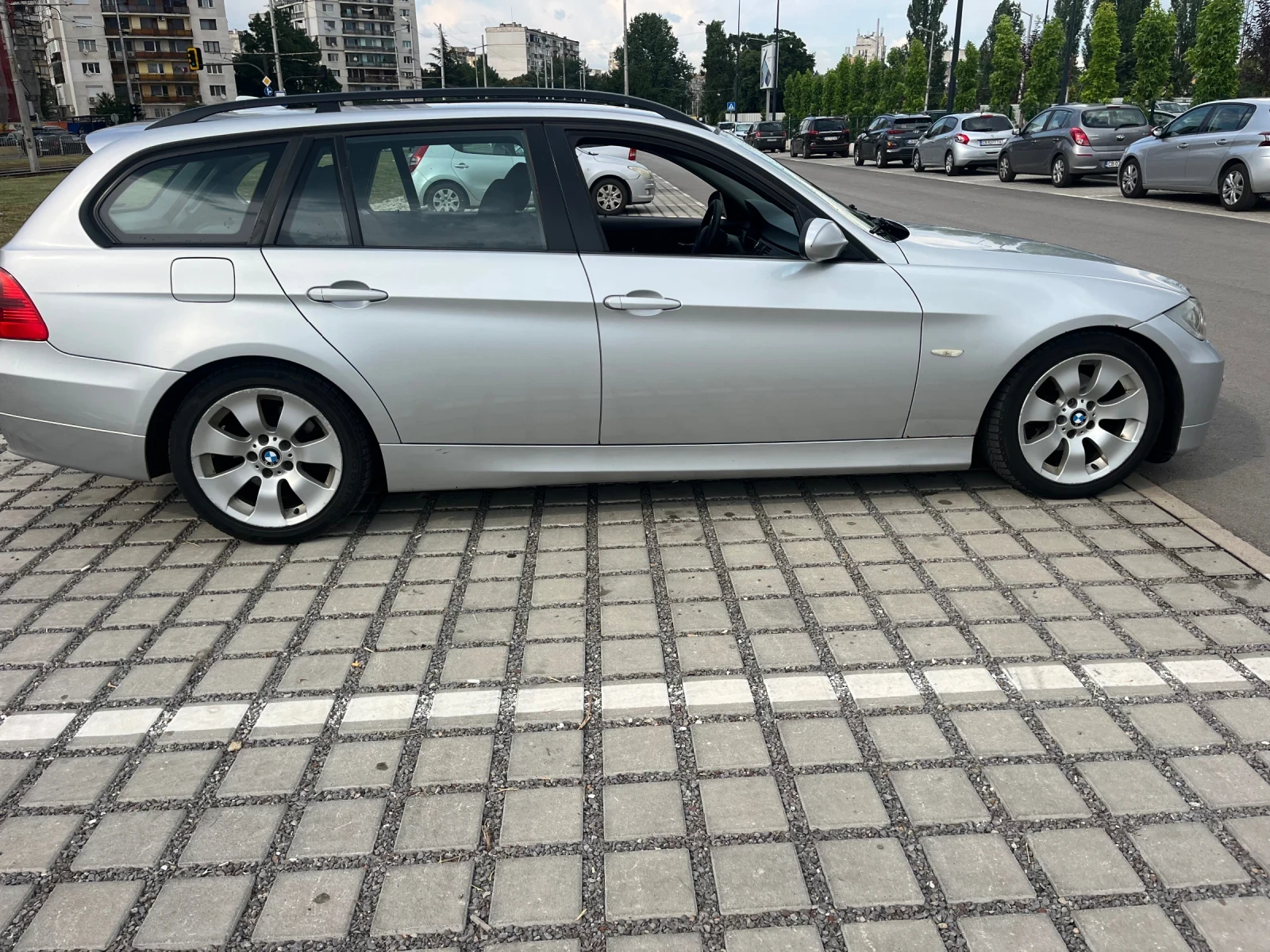 BMW 320, снимка 6 - Автомобили и джипове - 55697516