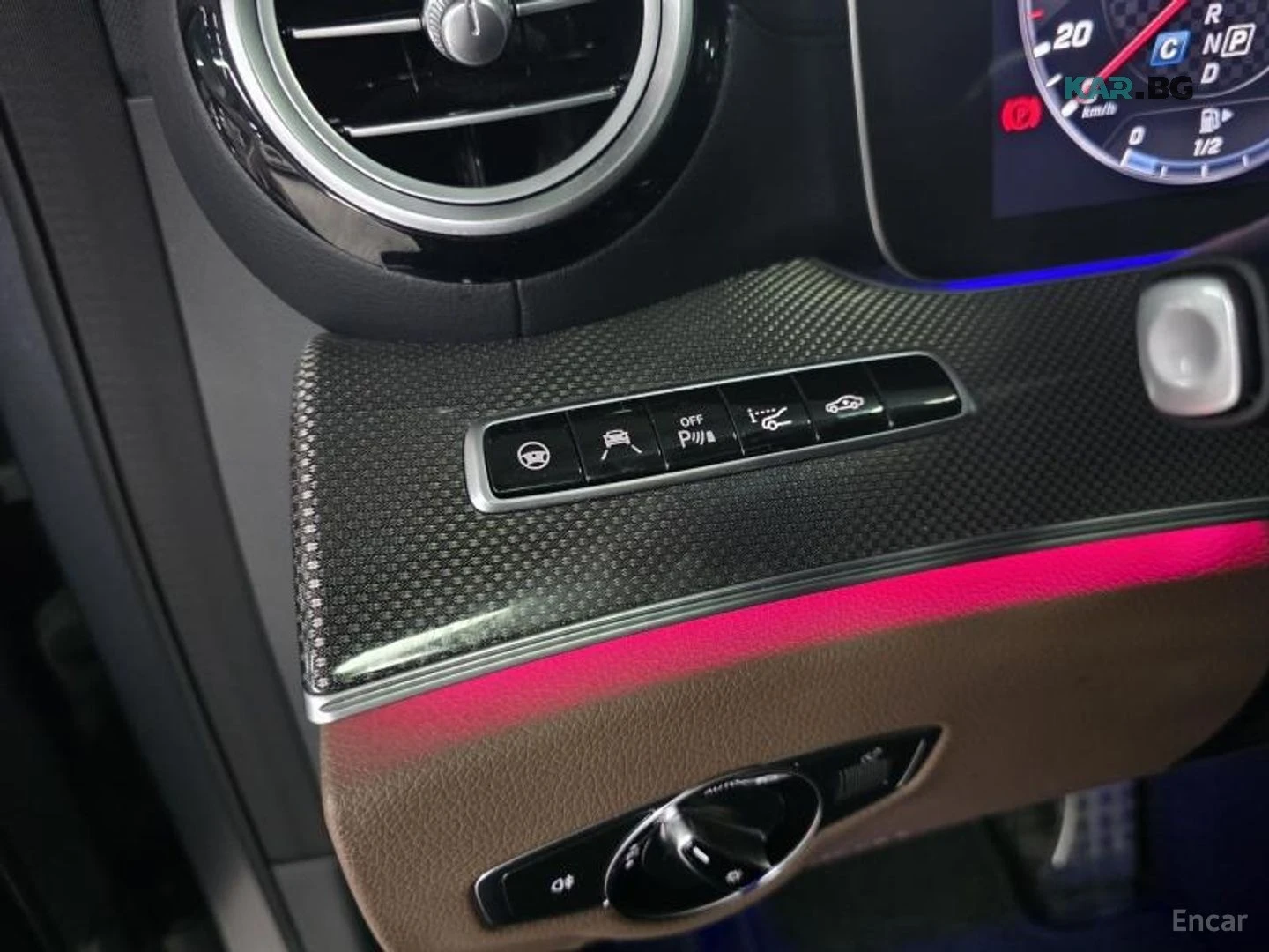 Mercedes-Benz E 53 AMG 4MATIC+ * HUD* 360* МАСАЖИ* ОБДУХ* НАВИ* ПАНО, снимка 14 - Автомобили и джипове - 56087608