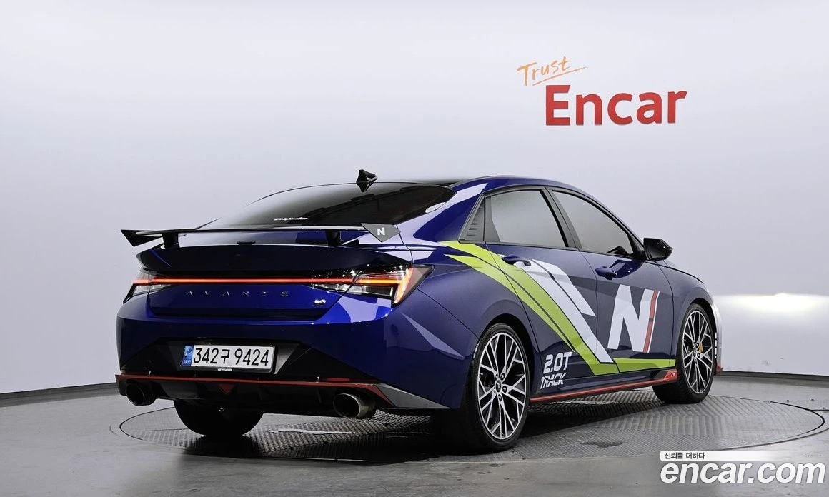 Hyundai Elantra 2.0 N, снимка 2 - Автомобили и джипове - 56155677