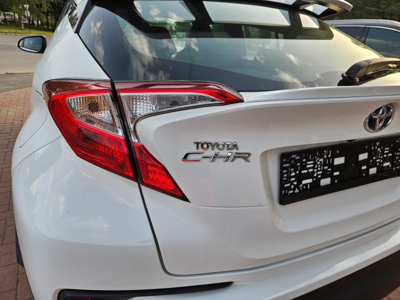 Toyota C-HR 1.8 Hybrid, 05.2019г., Камера, Обслужена!, снимка 6 - Автомобили и джипове - 46440182