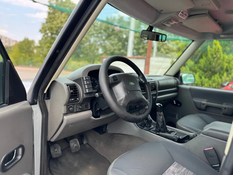 Land Rover Discovery 2.5Td5 * KLIMATRONIK, снимка 7 - Автомобили и джипове - 51019780