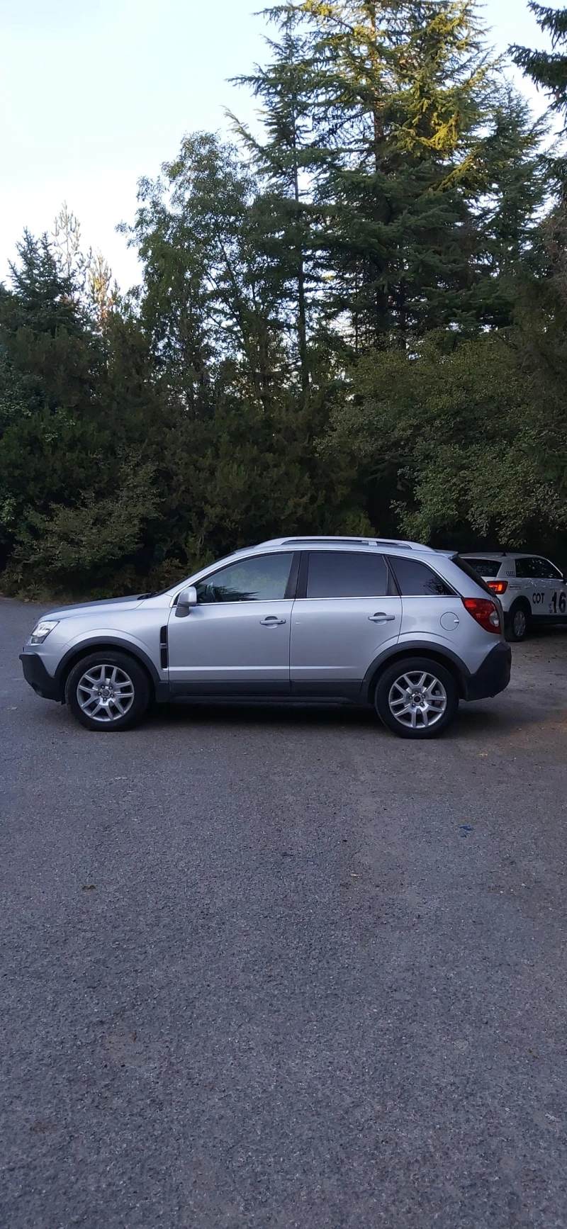 Opel Antara, снимка 4 - Автомобили и джипове - 52270872