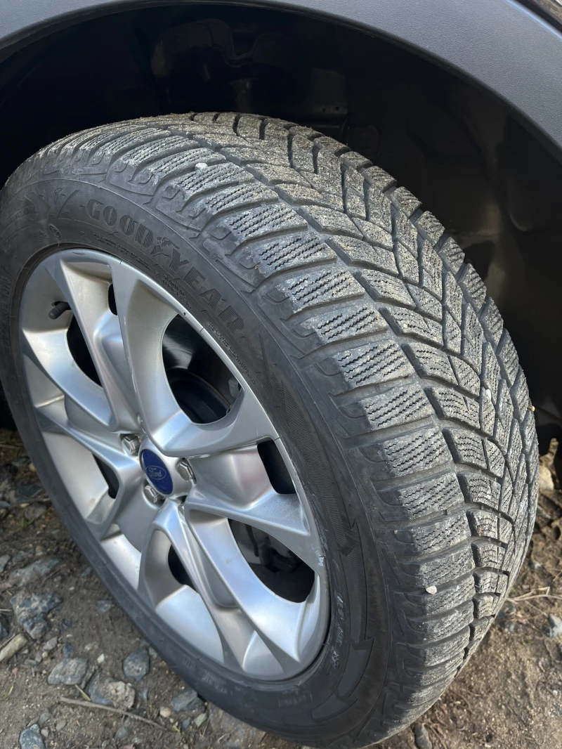 Ford Kuga, снимка 12 - Автомобили и джипове - 52802731