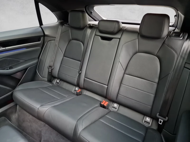 Porsche Macan 4/408HP/ACC/360/BOSE/4X4/SOUND+ /848v, снимка 16 - Автомобили и джипове - 53030733