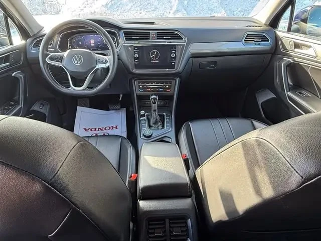VW Tiguan * Comfortline * 1 СОБСТВЕНИК * ПРЕДСТАВИТЕЛСТВО , снимка 16 - Автомобили и джипове - 53448391