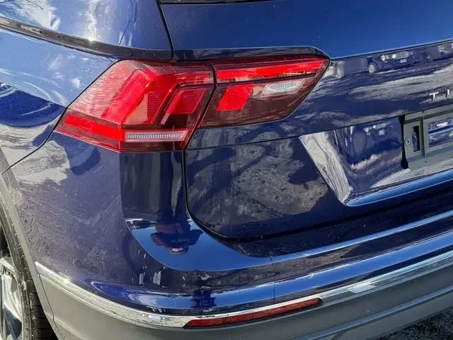 VW Tiguan * Comfortline * 1 СОБСТВЕНИК * ПРЕДСТАВИТЕЛСТВО , снимка 11 - Автомобили и джипове - 53448391