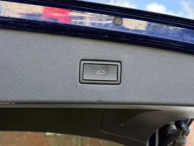 VW Tiguan * Comfortline * 1 СОБСТВЕНИК * ПРЕДСТАВИТЕЛСТВО , снимка 14 - Автомобили и джипове - 53448391