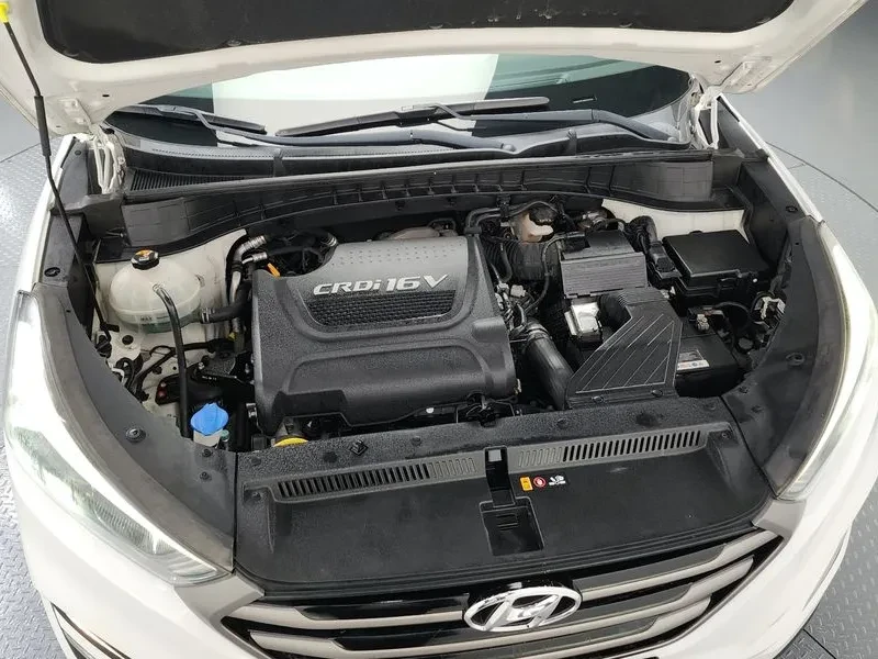 Hyundai Tucson 2.0 CRDi 4WD, снимка 5 - Автомобили и джипове - 55132972