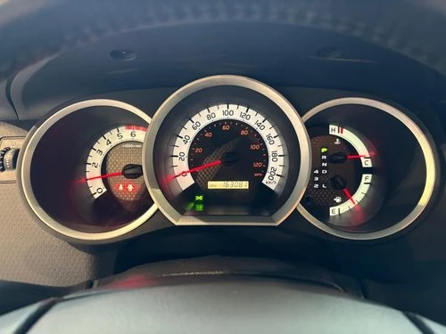 Toyota Tacoma V6 4X4, снимка 8 - Автомобили и джипове - 55309529