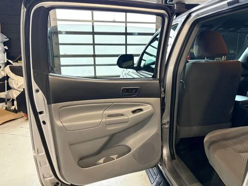 Toyota Tacoma V6 4X4, снимка 15 - Автомобили и джипове - 55309529