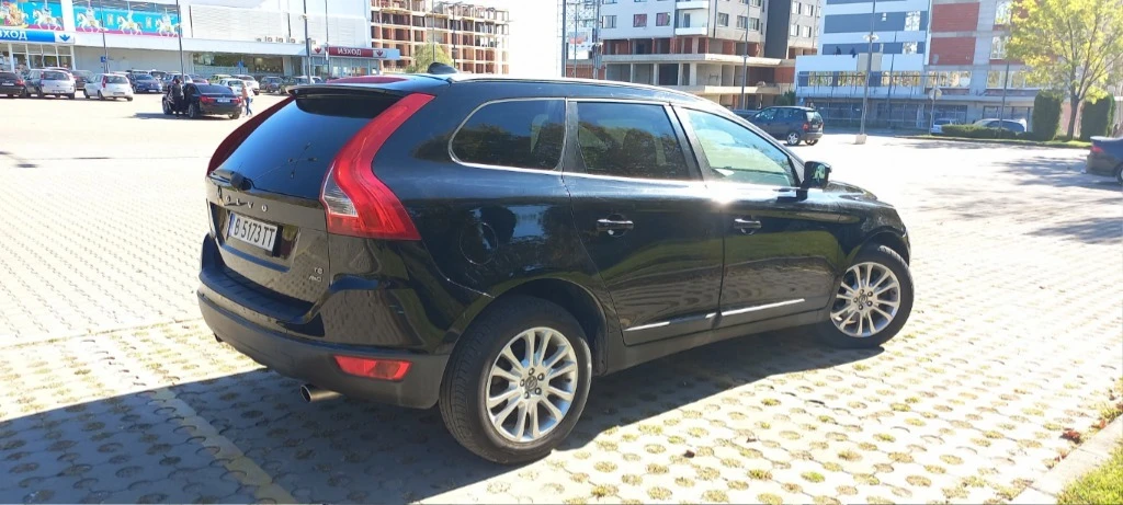 Volvo XC60 Т6 AWD4х4 - изображение 3