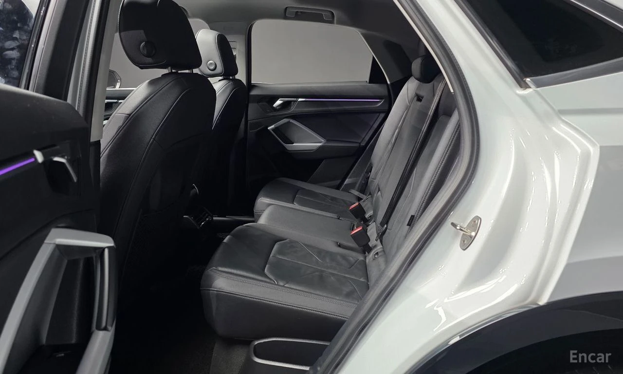 Audi Q3 Sportback 40TFSI* MATRIX* S* LINE* ДИСТРОНИК* КАМЕРА* , снимка 15 - Автомобили и джипове - 55444777