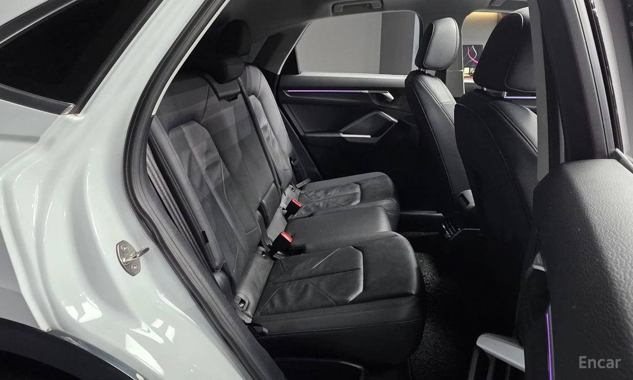 Audi Q3 Sportback 40TFSI* MATRIX* S* LINE* ДИСТРОНИК* КАМЕРА* , снимка 14 - Автомобили и джипове - 55444777