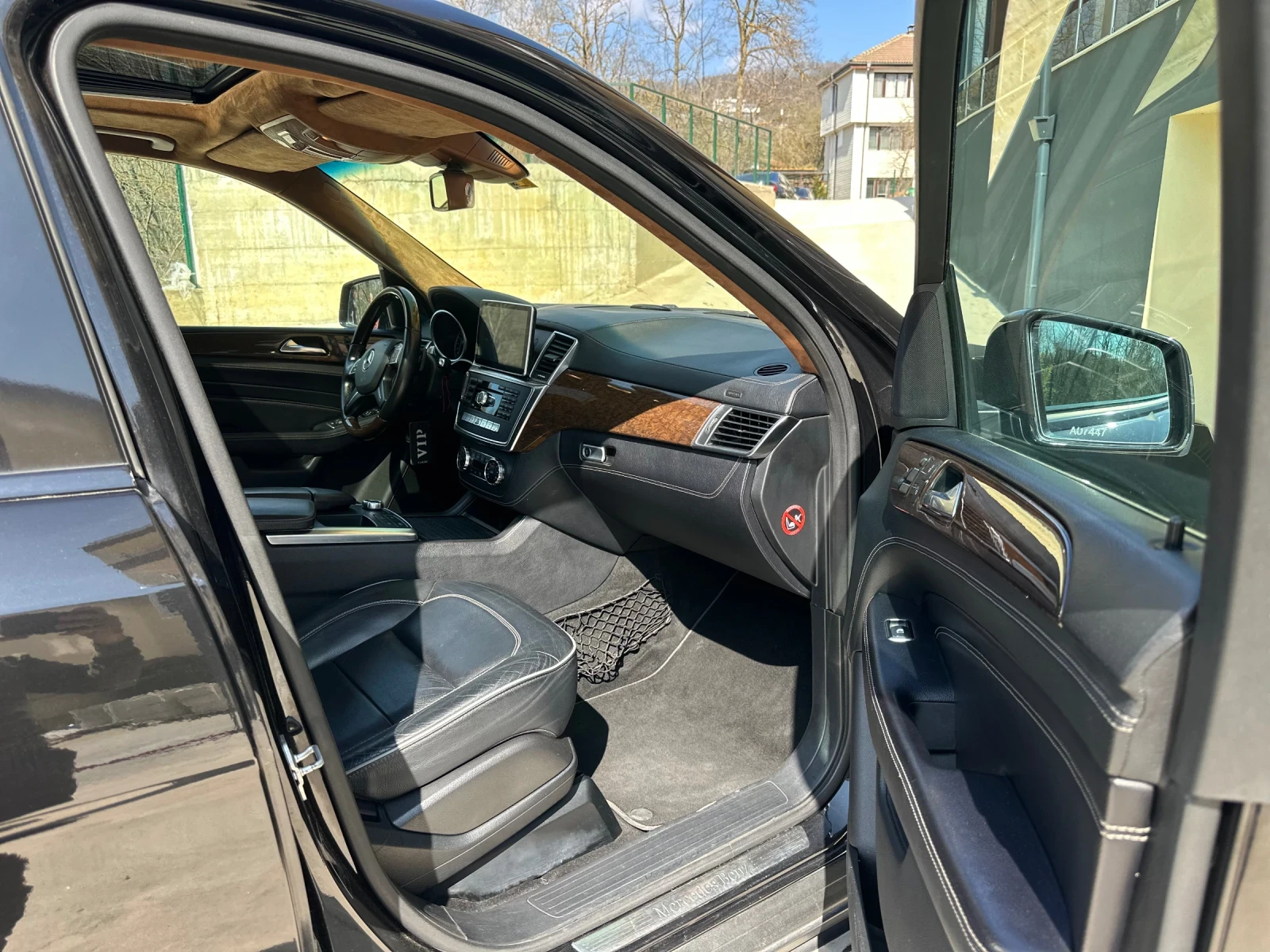 Mercedes-Benz ML 350 Sport, снимка 11 - Автомобили и джипове - 55790047