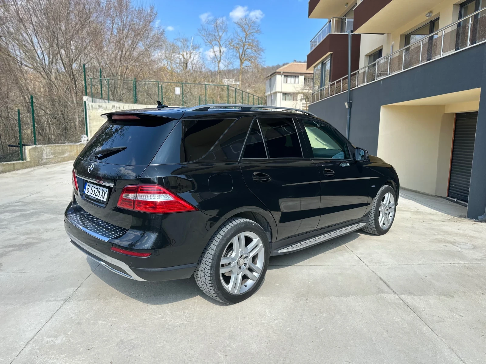 Mercedes-Benz ML 350 Sport, снимка 5 - Автомобили и джипове - 55790047