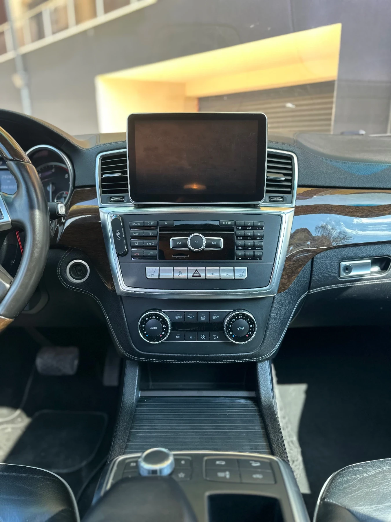 Mercedes-Benz ML 350 Sport, снимка 9 - Автомобили и джипове - 55790047