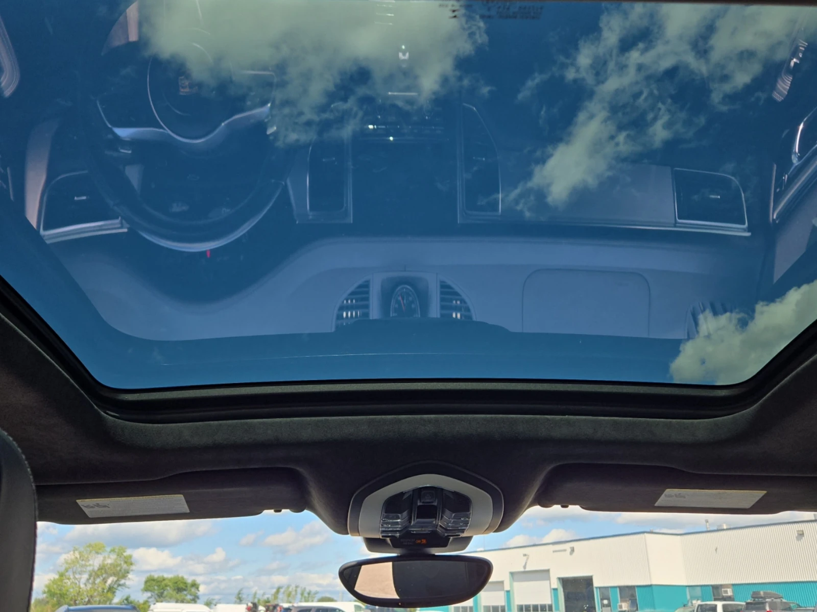 Porsche Macan MACAN TURBO / АВТОКРЕДИТ, снимка 15 - Автомобили и джипове - 56047504