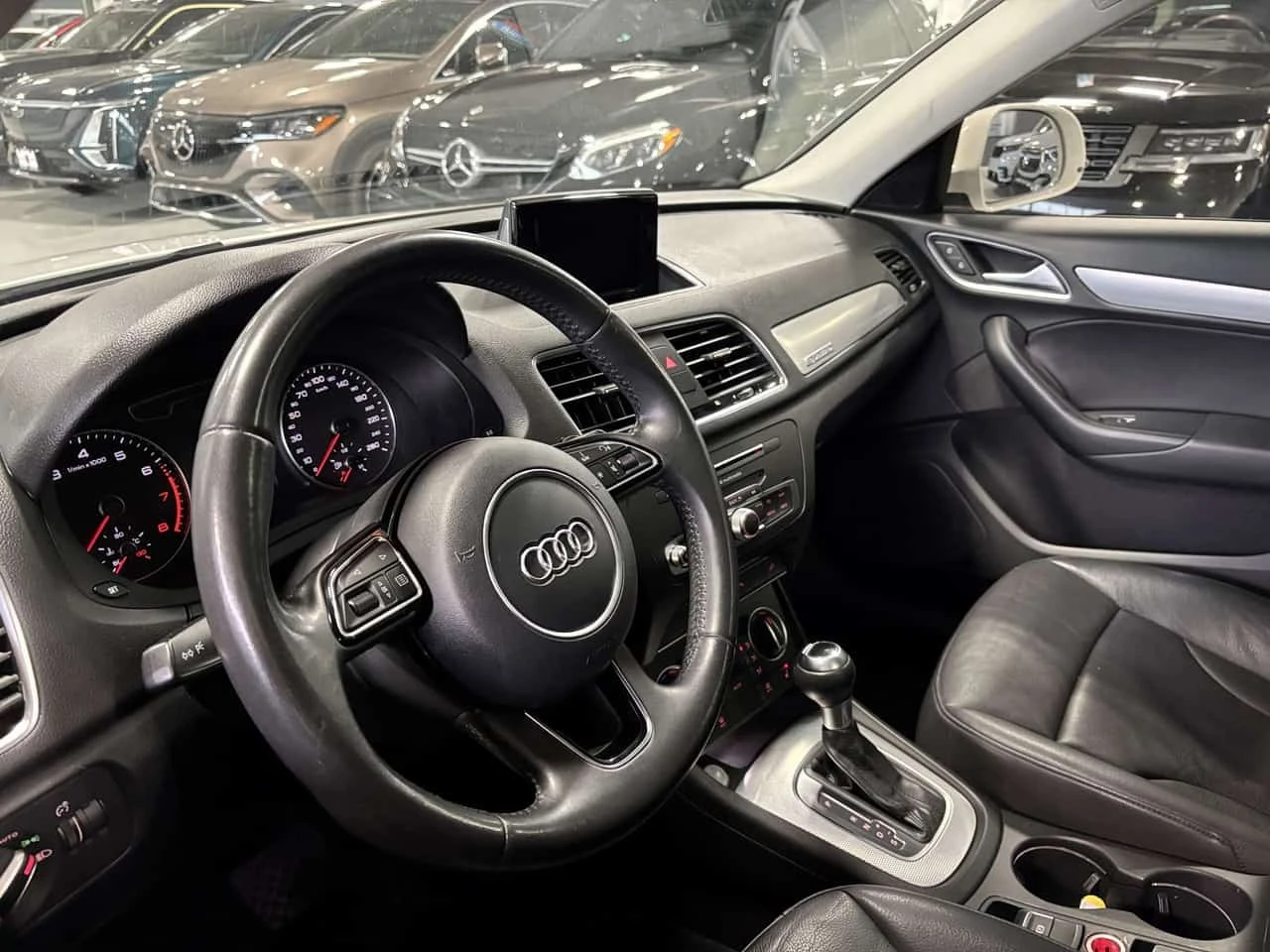 Audi Q3 * 2.0 TFSI Progressiv| QUATTRO| TIPTRONIC| LEATHER | Mobile.bg � ����������� 14