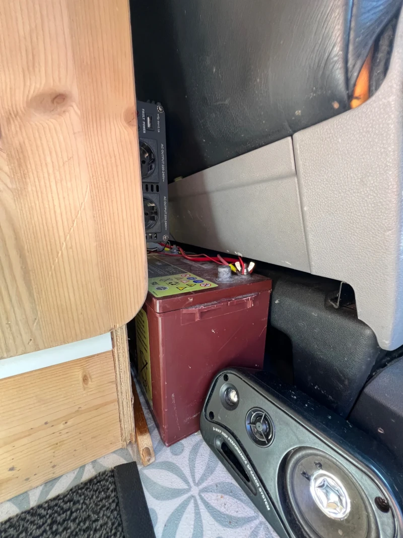 VW Transporter, снимка 9 - Бусове и автобуси - 52224037