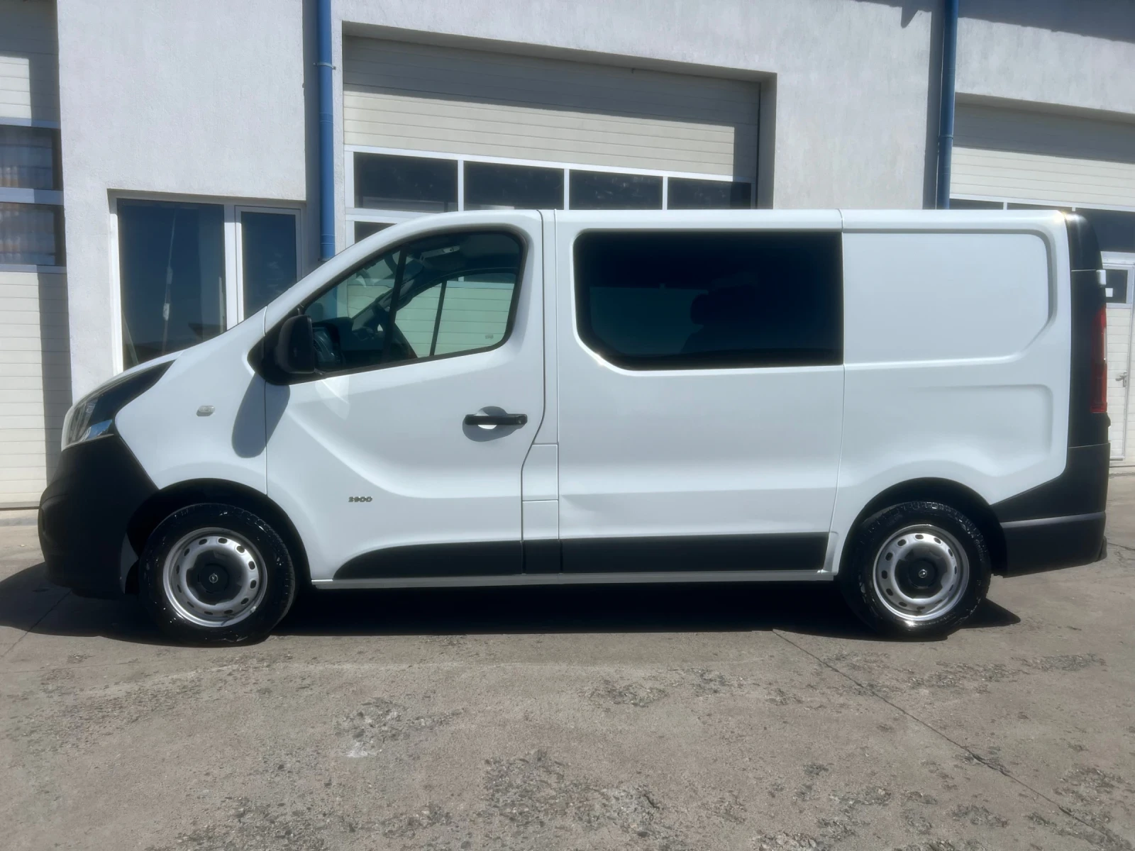 Renault Trafic 6-места / Климатик, снимка 5 - Бусове и автобуси - 55959901