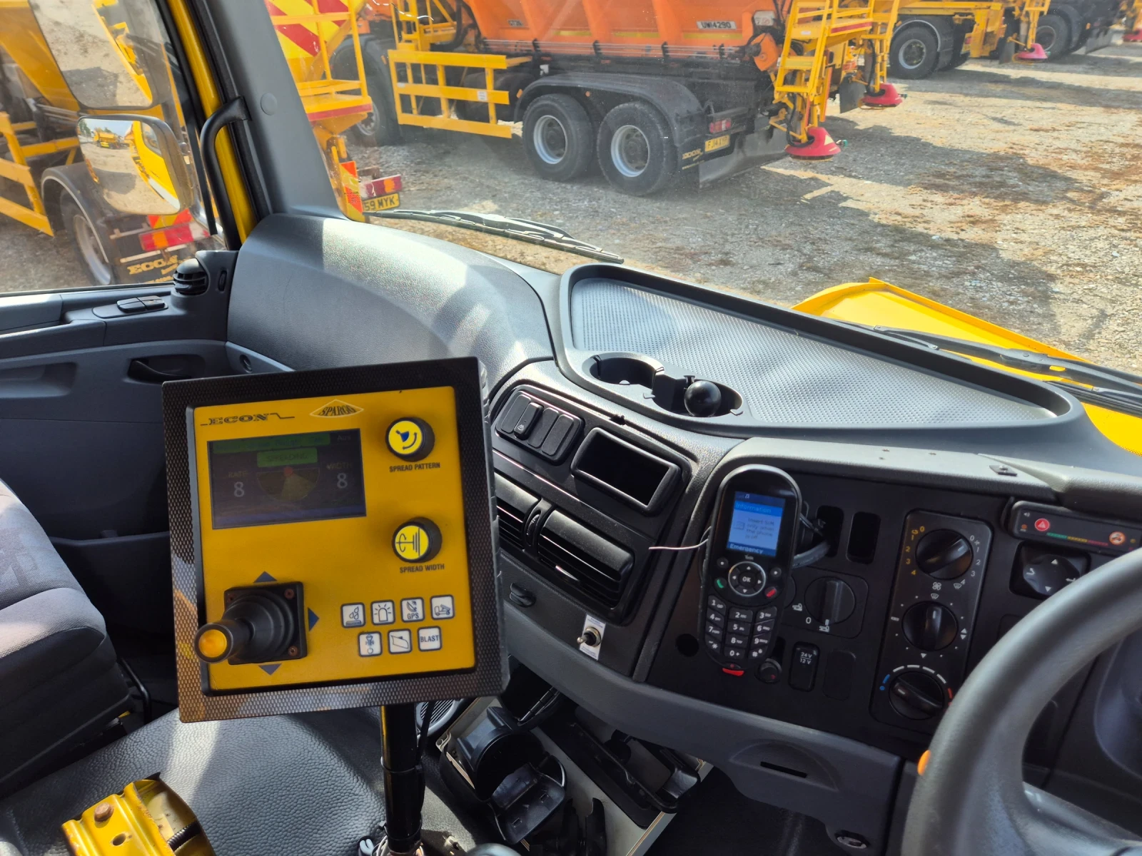 Mercedes-Benz 1824  44 | Mobile.bg   13