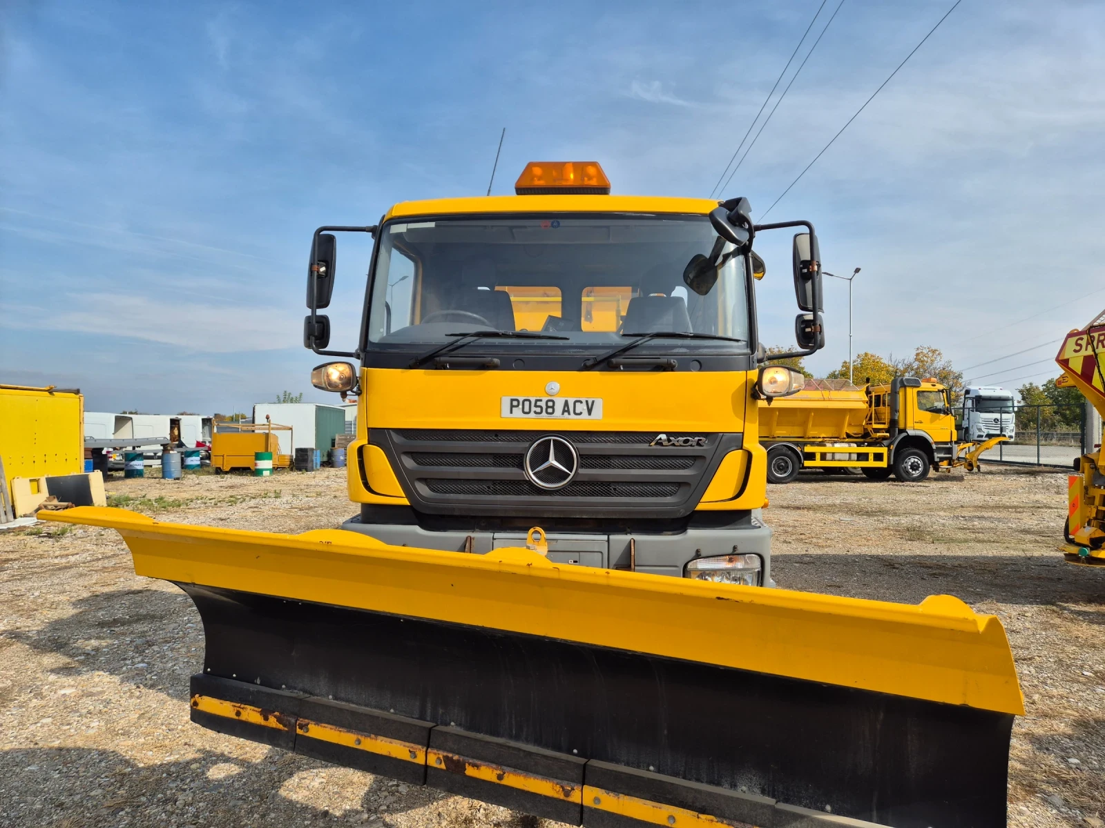 Mercedes-Benz 1824 Снегорин 4х4 - изображение 2