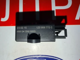 1Z0959772C Реле за отопление/подгрев  на седалките  Skoda Superb 2015 1Z0 959 772 C , снимка 2 - Части - 53638506