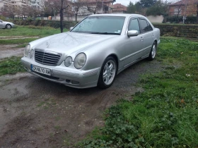 Mercedes-Benz E 320, снимка 1