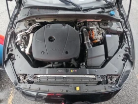 Volvo S60 Recharge Plug-In Hybrid T8 R-Design Expression, снимка 16