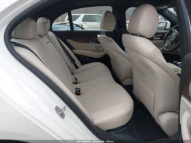 Mercedes-Benz E 300 AMG* PACK* 4MATIC* BURMESTER* 360КАМЕРА* , снимка 11