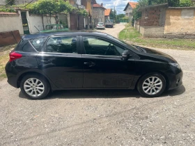 Toyota Auris 1.4 D4D, снимка 3