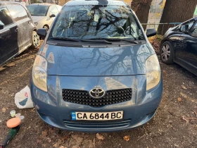 Toyota Yaris 1.0i, обслужена, каско, климатик, перфектна, снимка 2