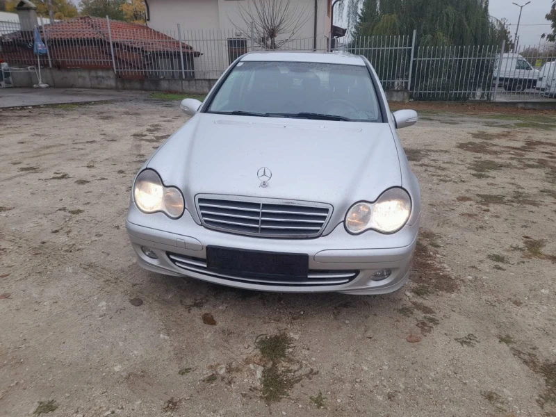 Mercedes-Benz C 220 2.2 CDI, снимка 7 - Автомобили и джипове - 48545993