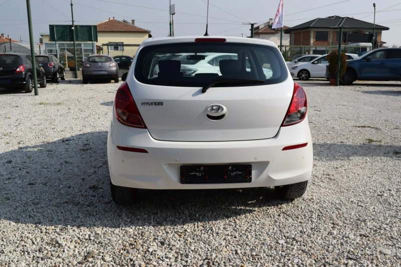 Hyundai I20 1, 4 crdi* 90 kc* 6 скорости* Навигация, снимка 6 - Автомобили и джипове - 47776274