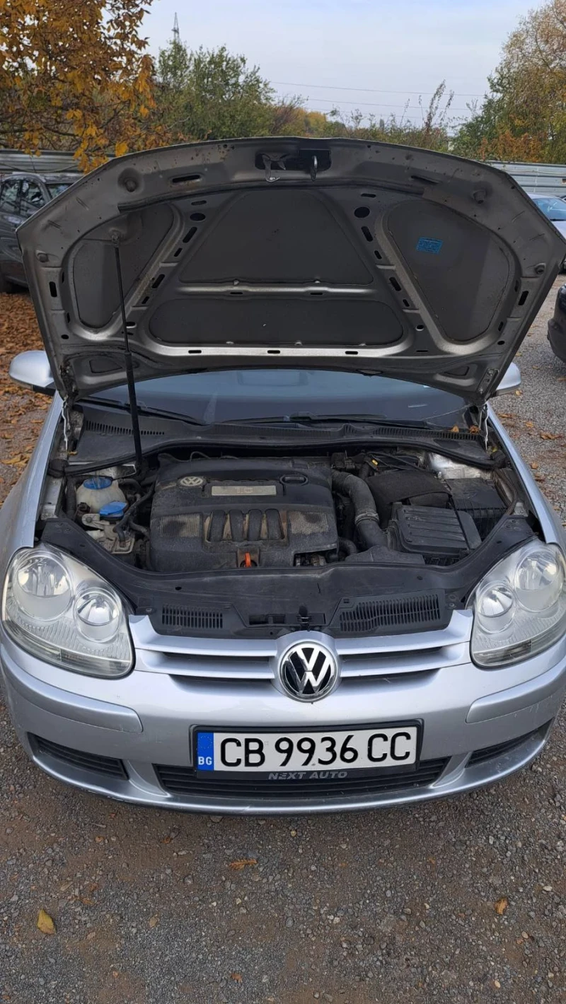 VW Golf 1.6 LPG, снимка 2 - Автомобили и джипове - 48140353