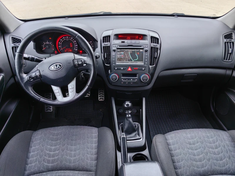 Kia Ceed SportLine, снимка 11 - Автомобили и джипове - 49187517