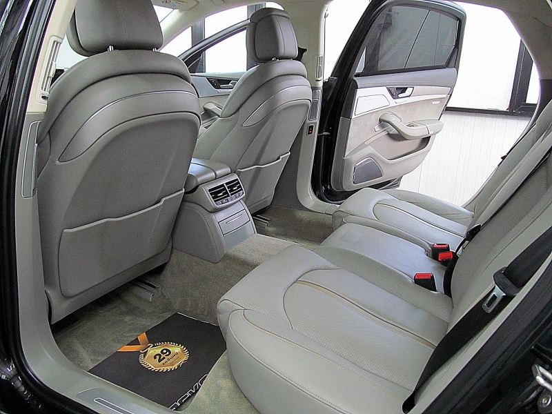 Audi A8 Matrix/Long/design selection/PANORAMA/ ЛИЗИНГ, снимка 13 - Автомобили и джипове - 50456087