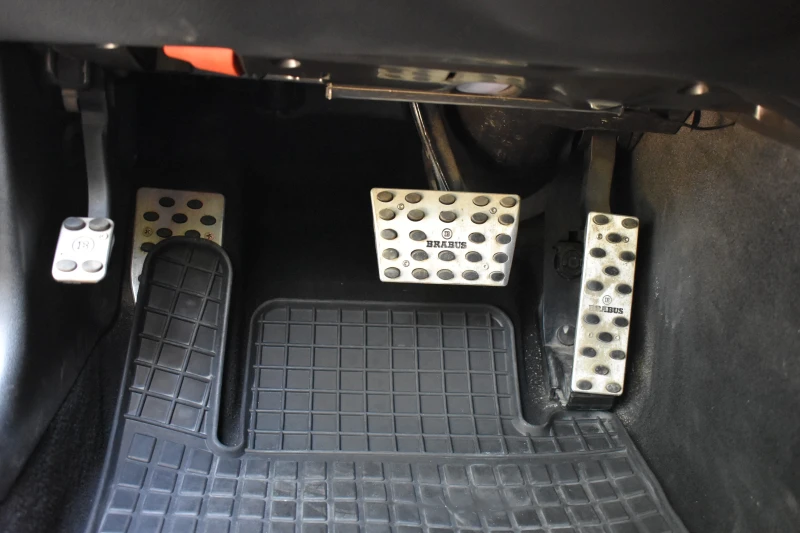 Mercedes-Benz E 320 AMG PACK / DESIGNO, снимка 16 - Автомобили и джипове - 51286325