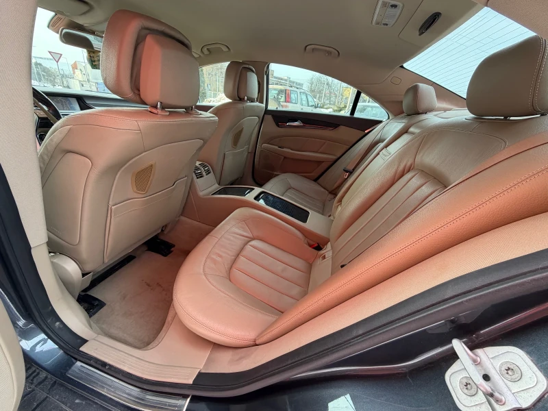 Mercedes-Benz CLS 350 Регистриран* AMG* LED* Обдухване, снимка 13 - Автомобили и джипове - 52469569