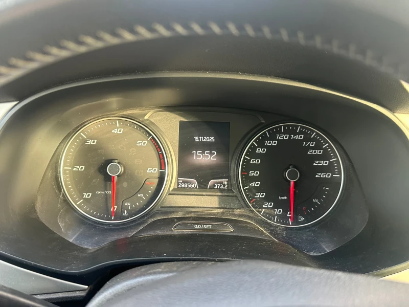 Seat Leon, снимка 9 - Автомобили и джипове - 52495892