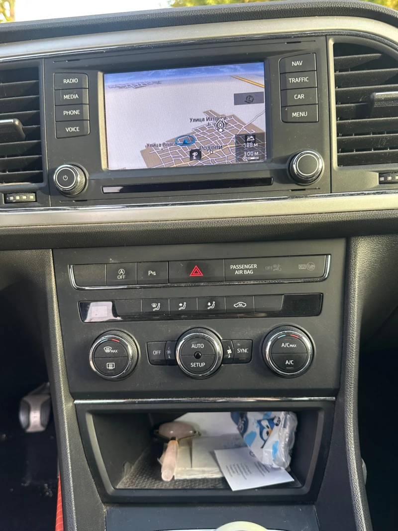 Seat Leon, снимка 8 - Автомобили и джипове - 52495892