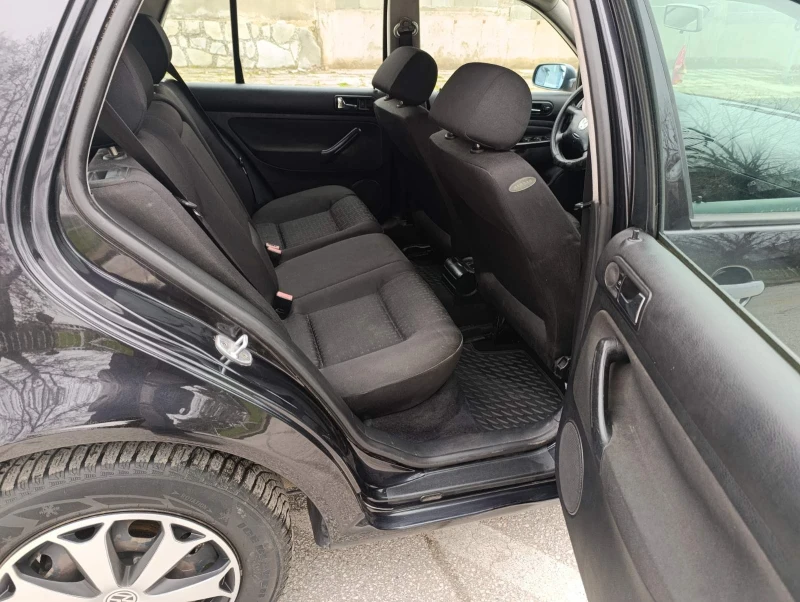 VW Golf 1.9 TDI/110 Клима* * , снимка 9 - Автомобили и джипове - 53542524